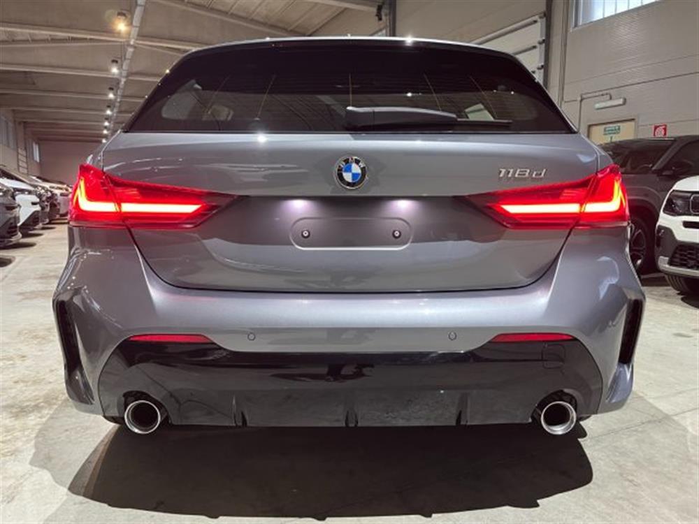 118 118 dA 5p. Msport Navig+