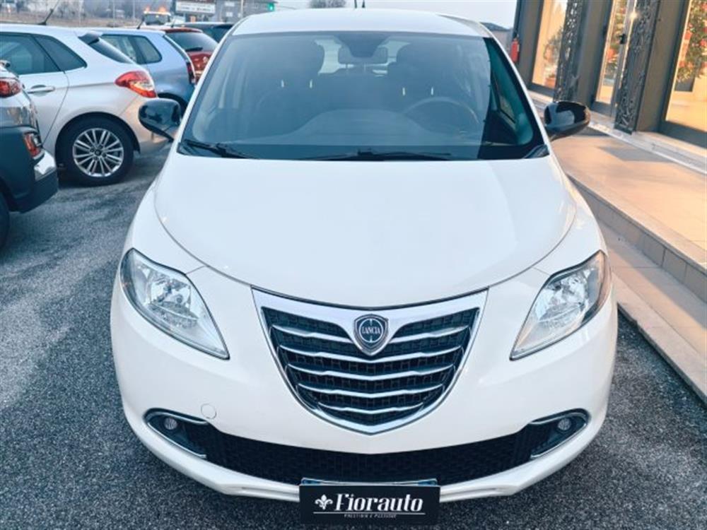 Ypsilon Ypsilon 1.2 69 CV 5 porte Go