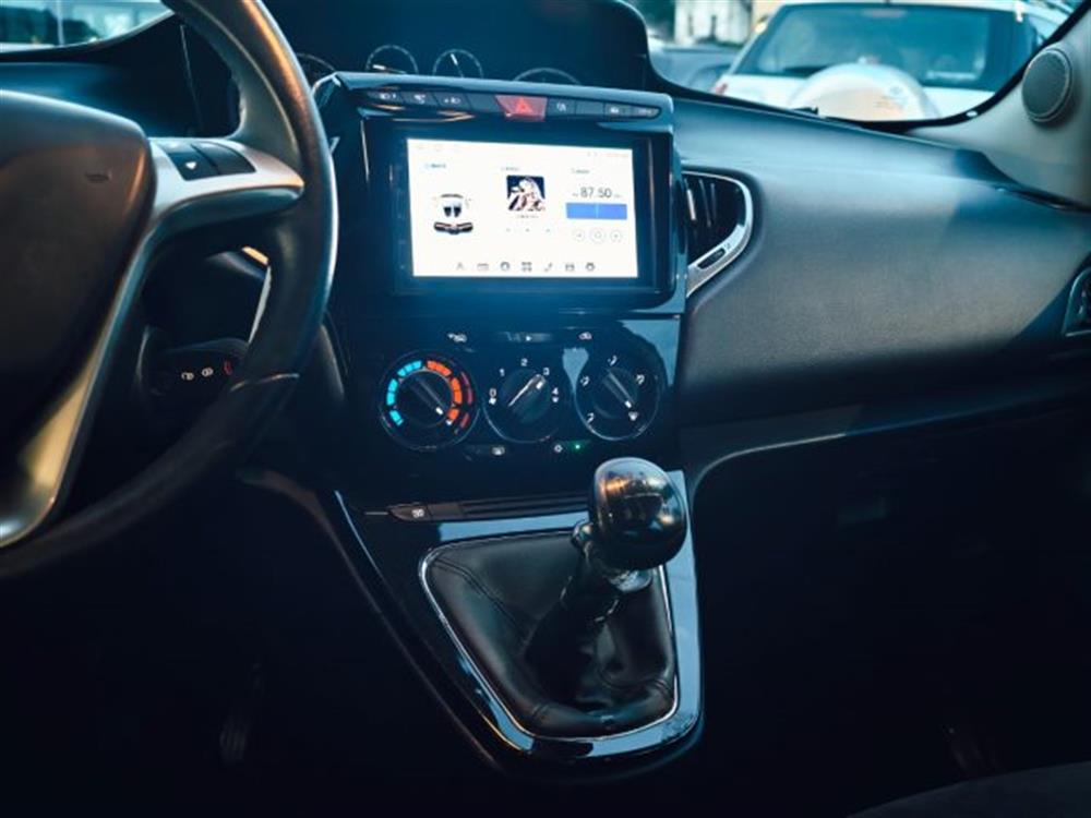 Ypsilon Ypsilon 1.2 69 CV 5 porte Go