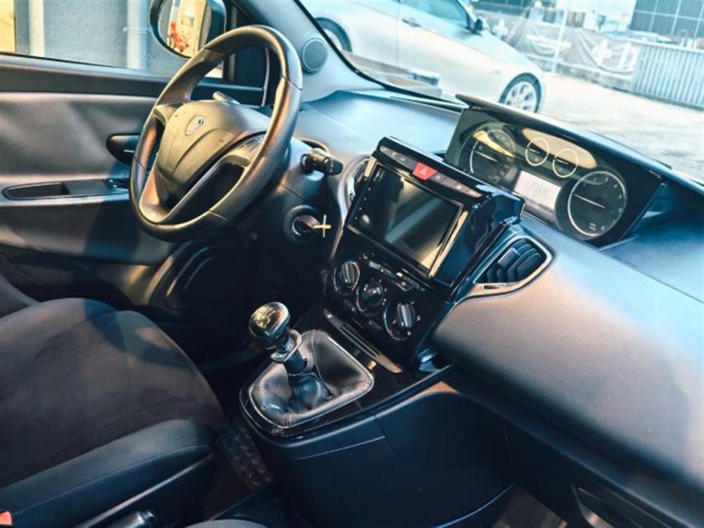 Ypsilon Ypsilon 1.2 69 CV 5 porte Go