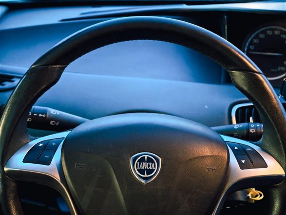 Ypsilon Ypsilon 1.2 69 CV 5 porte Go