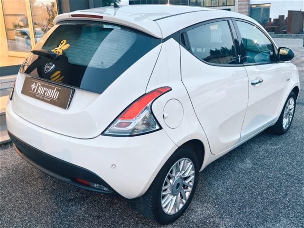 Ypsilon Ypsilon 1.2 69 CV 5 porte Go