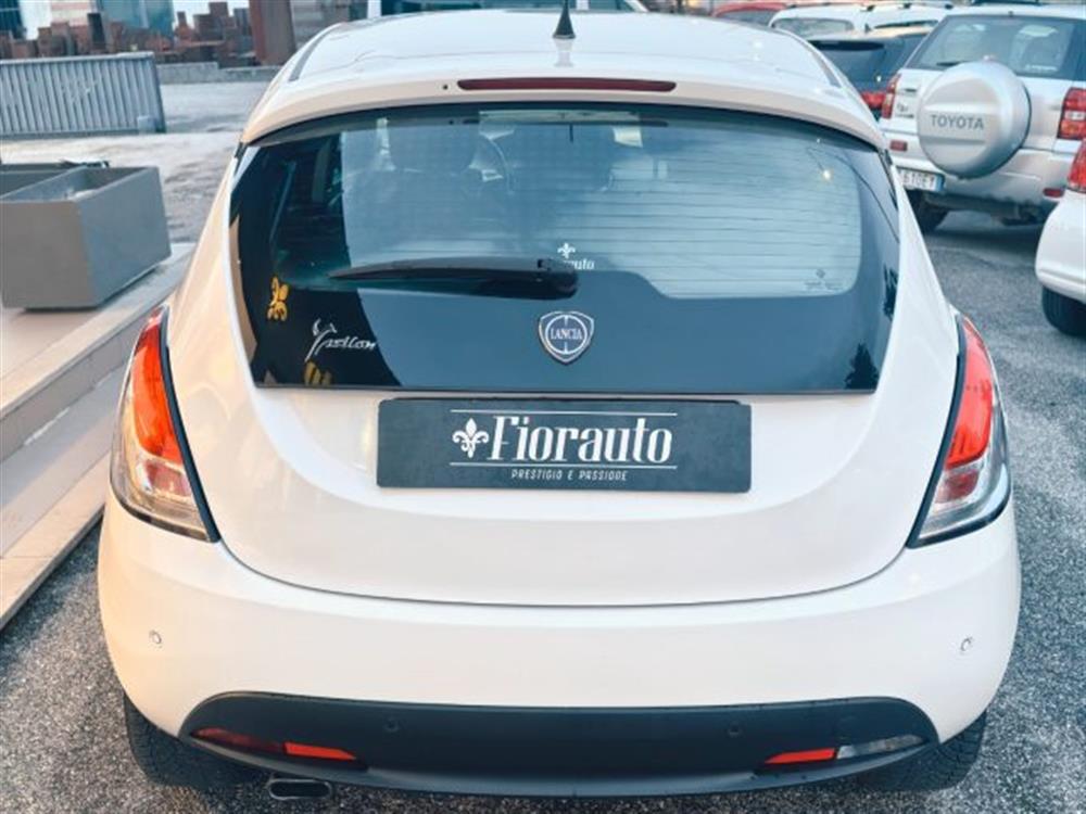 Ypsilon Ypsilon 1.2 69 CV 5 porte Go
