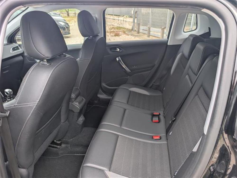 2008 2008 BlueHDi 120 S&S GT L