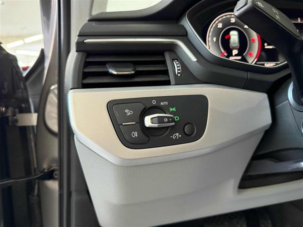 A4 A4 Avant 30 TDI/136 CV