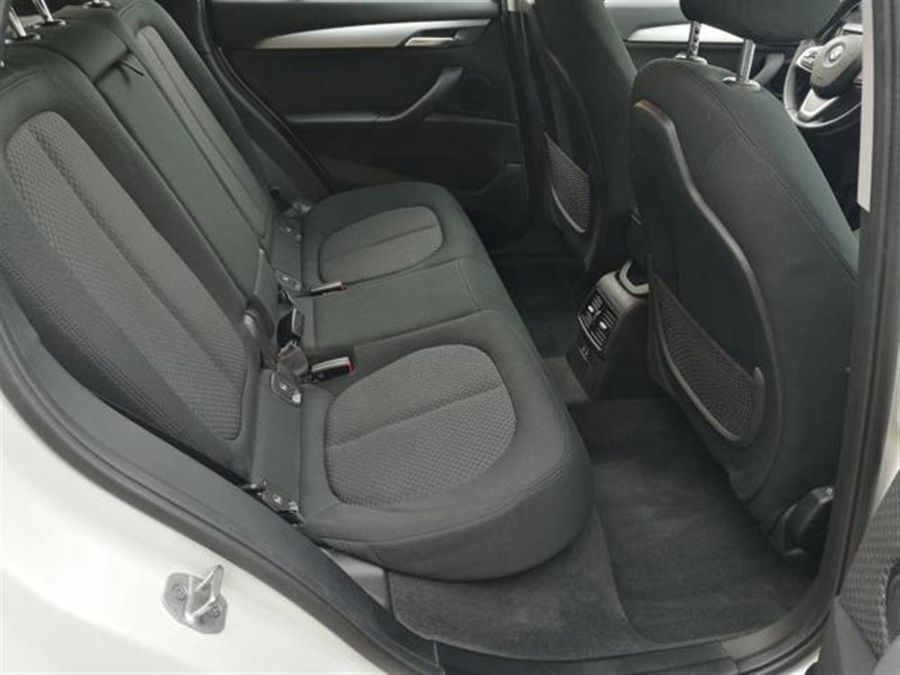 X1 X1 xDrive25e Business A