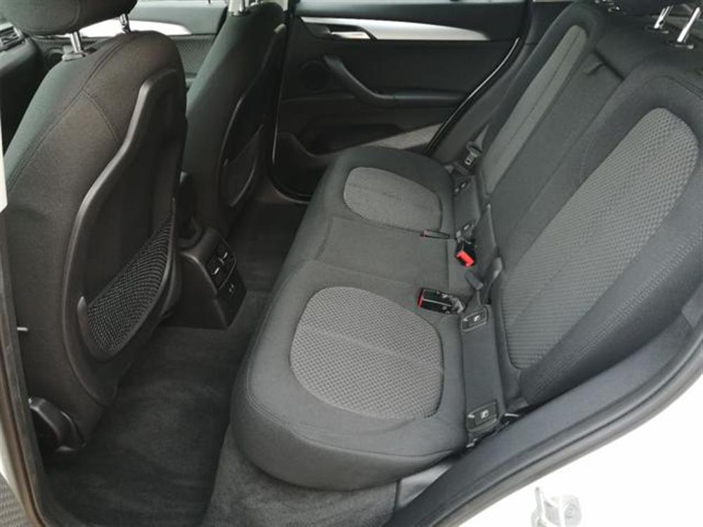 X1 X1 xDrive25e Business A