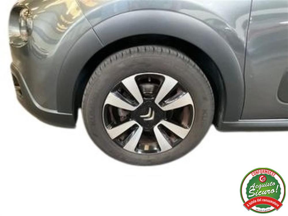 C3 C3 PureTech 82 Shine