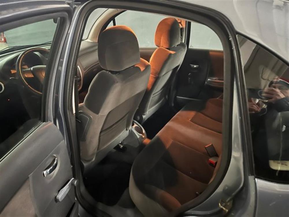 C3 C3 1.4 HDi 70CV Eleganc