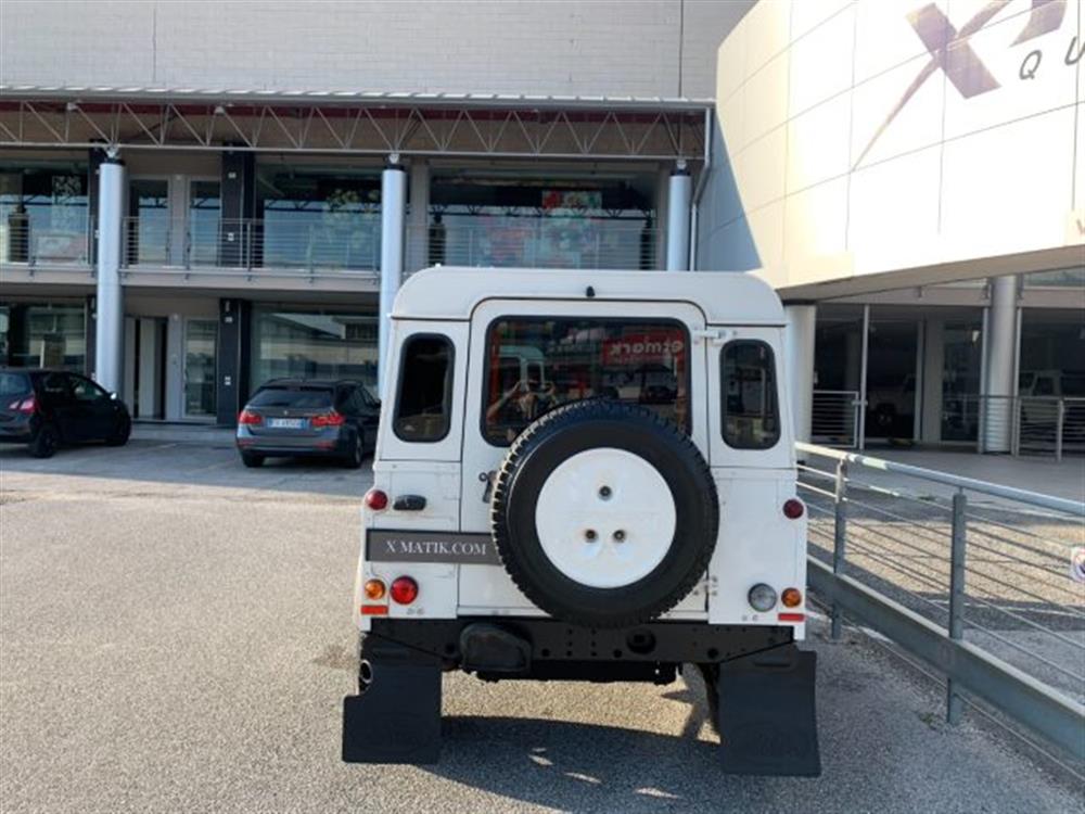 Defender Defender 90 2.4 TD4 SW FRIZIO