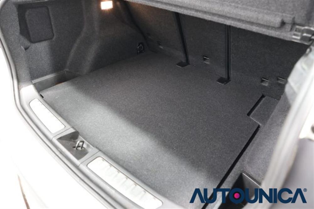 X1 X1 SDRIVE 16D AUTOMATIC