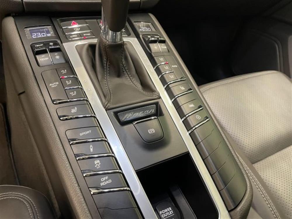 Macan Macan 2.0 PDK * PELLE * 24