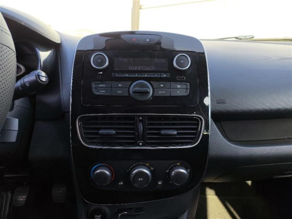 Clio Clio 1.2 75CV 5 porte Zen