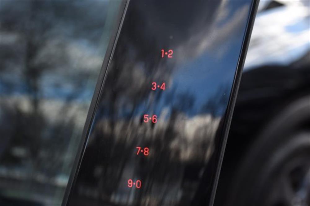 Mustang Mach-E Mustang Mach-E Standard Range 269 C