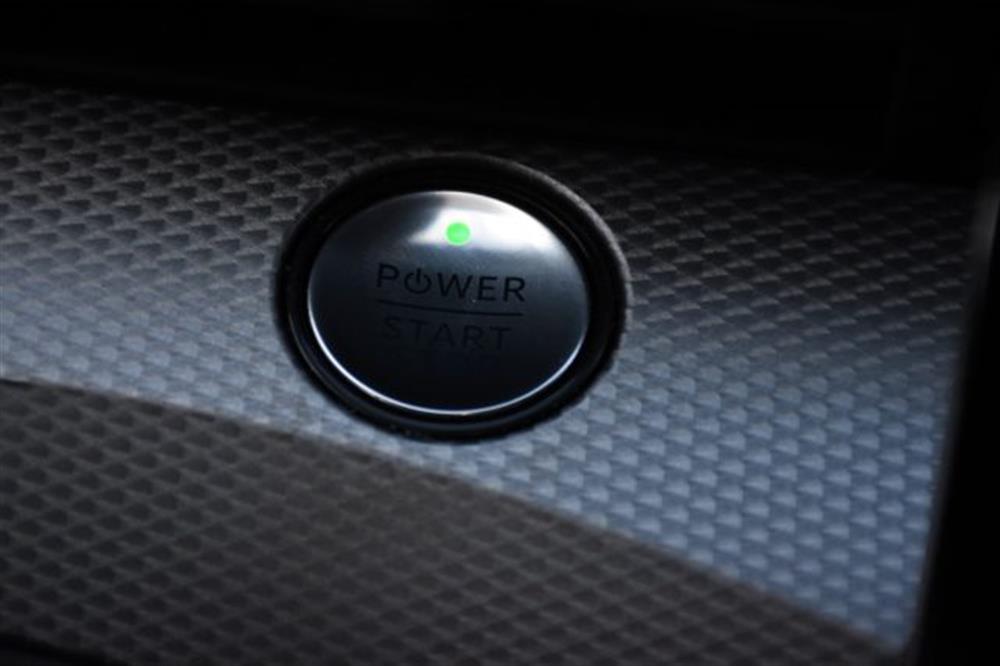 Mustang Mach-E Mustang Mach-E Standard Range 269 C