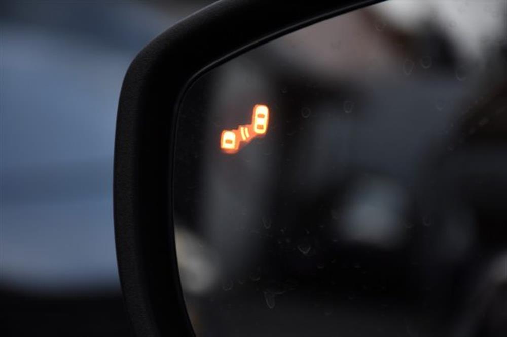 Mustang Mach-E Mustang Mach-E Standard Range 269 C