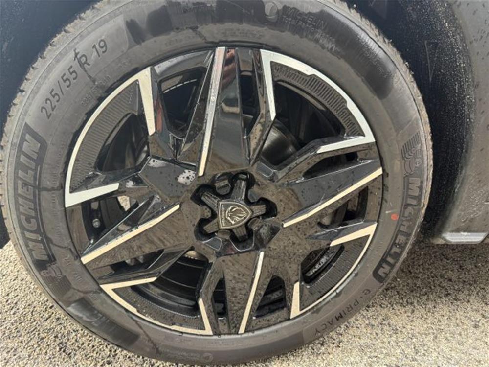 3008 3008 Hybrid 145 e-DCS6 Al