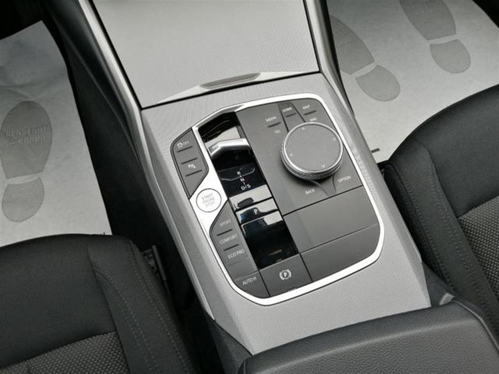 318 318 d 48V Touring Busine