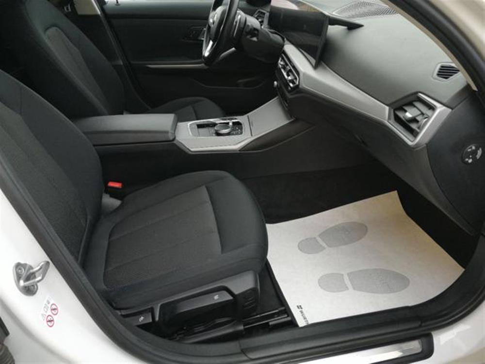 318 318 d 48V Touring Busine