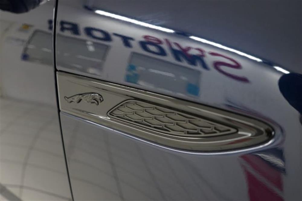 E-Pace E-Pace 1.5 I3 PHEV 300 CV A