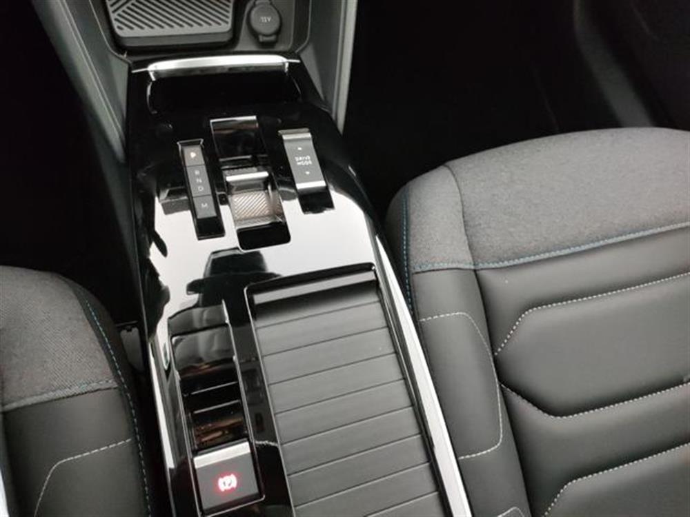 C4 X C4 X BlueHDI 130 S&S EAT8