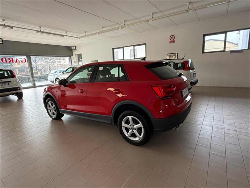 Q2 Q2 35 TFSI S tronic Bus