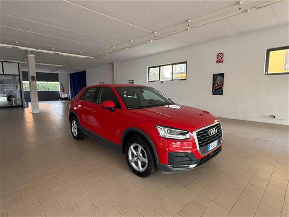 Q2 Q2 35 TFSI S tronic Bus