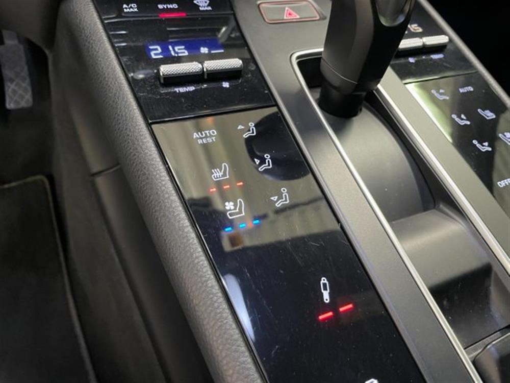 Macan Macan 2.9 S PDK * PELLE *