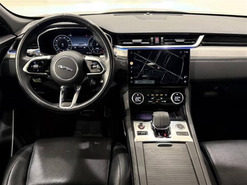 F-Pace F-Pace 2.0 204 CV AWD R-Dyn