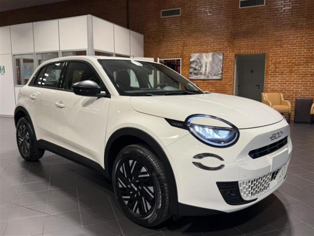 600 600 Hybrid 100 CV DCT MH