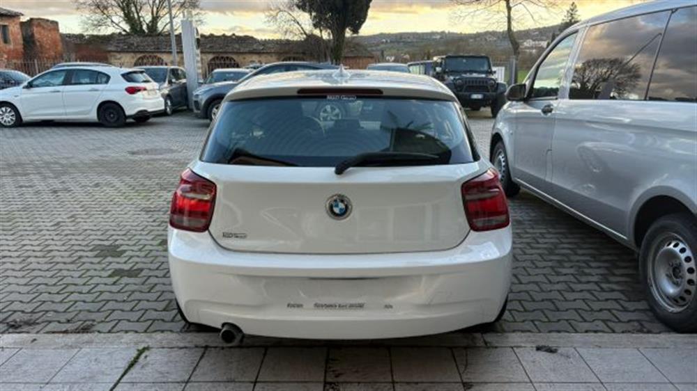 118 118 d 3p. Urban *** MOTO