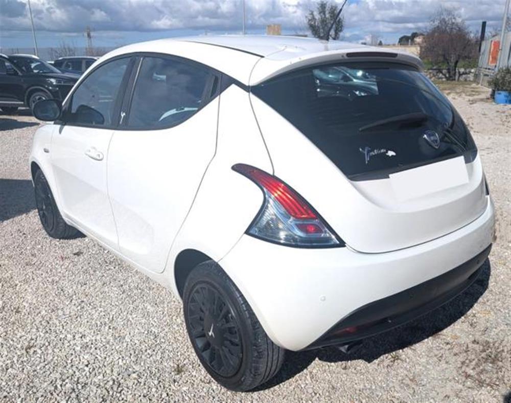 Ypsilon Ypsilon 1.2 69 CV 5 porte El
