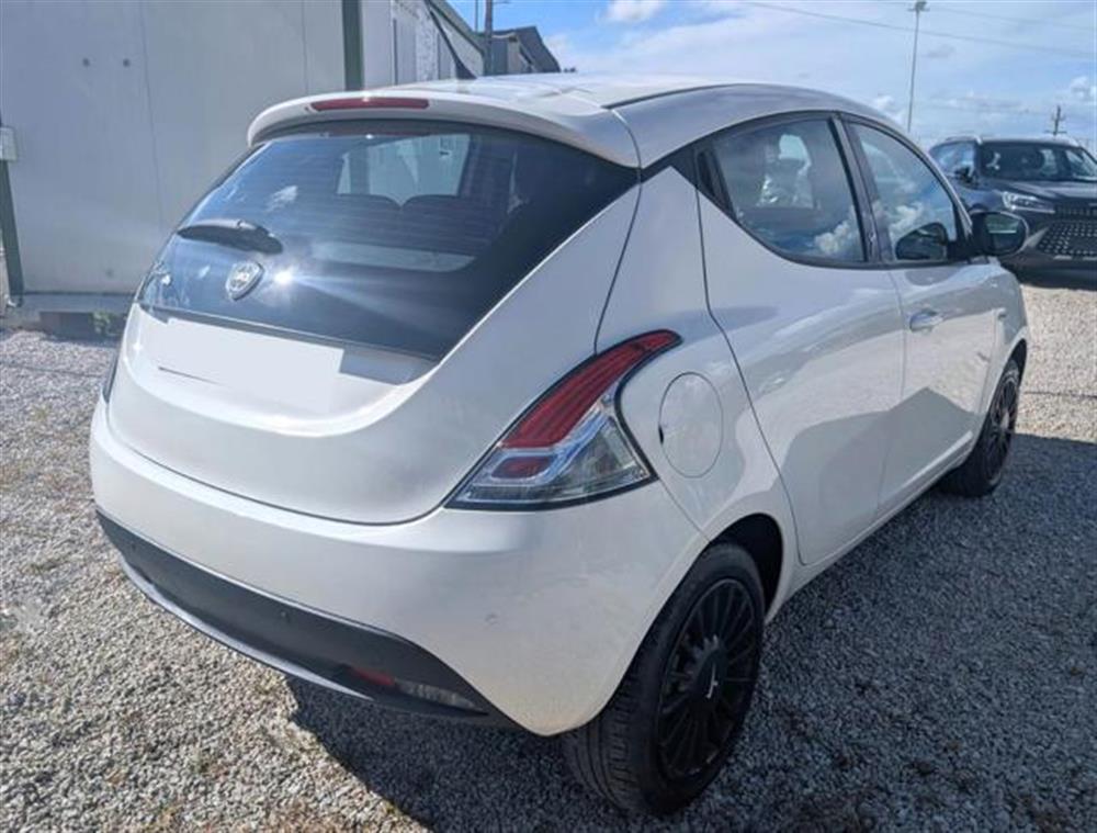 Ypsilon Ypsilon 1.2 69 CV 5 porte El