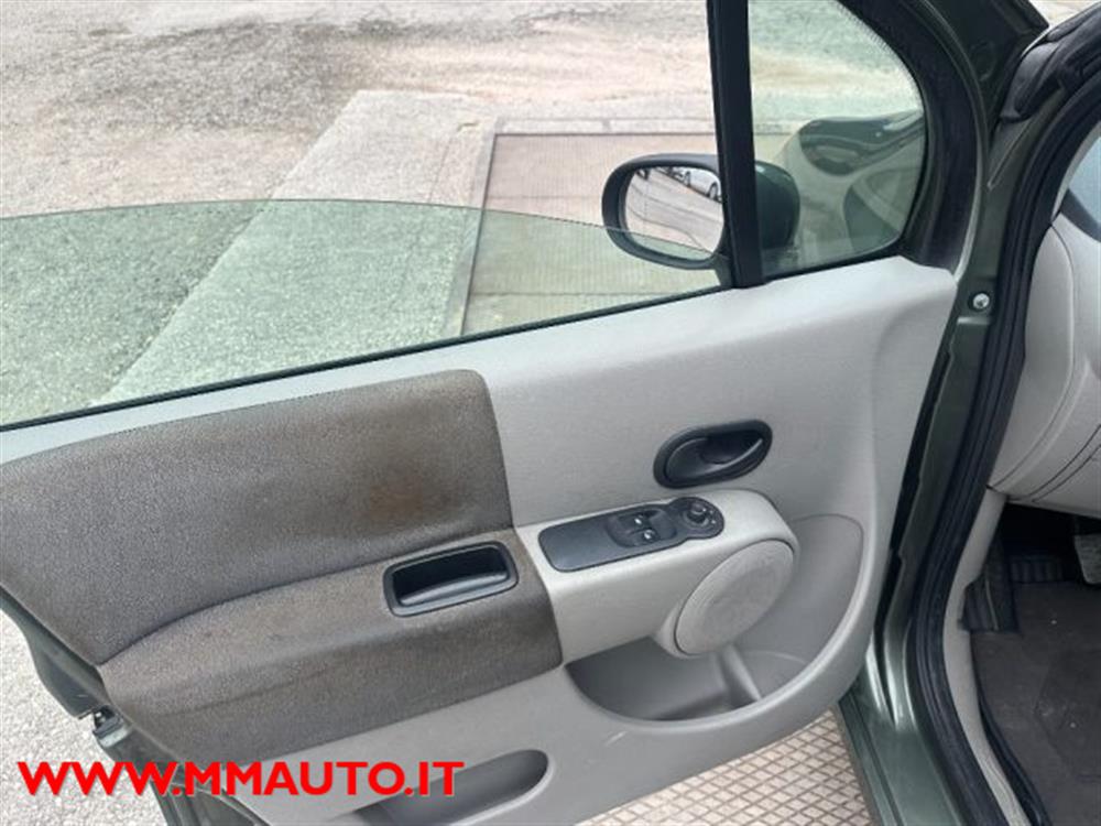 Modus Modus 1.5 dCi 85CV Confort