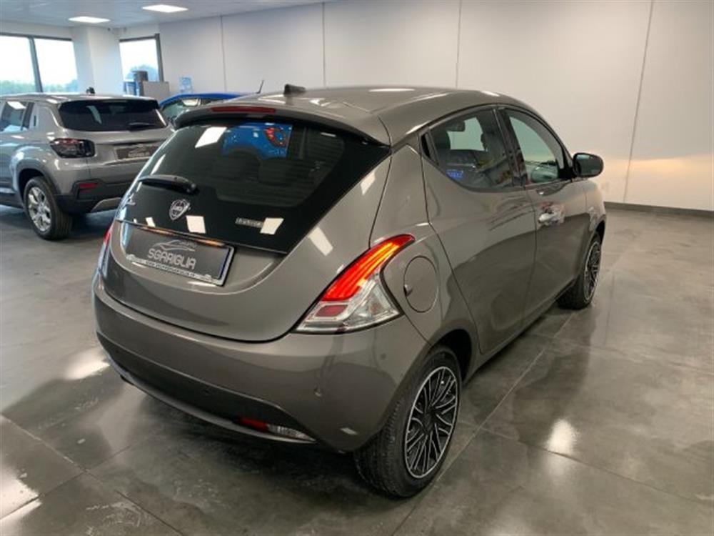 Ypsilon Ypsilon 1.0 Benzina Hybrid E