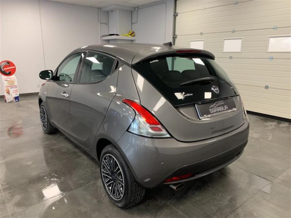 Ypsilon Ypsilon 1.0 Benzina Hybrid E