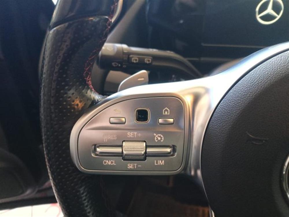 GLA 200 GLA 200 d Automatic Premium