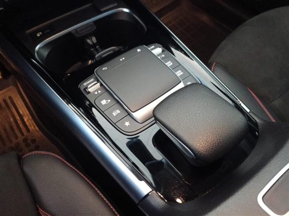 GLA 200 GLA 200 d Automatic Premium