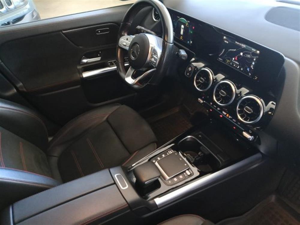 GLA 200 GLA 200 d Automatic Premium