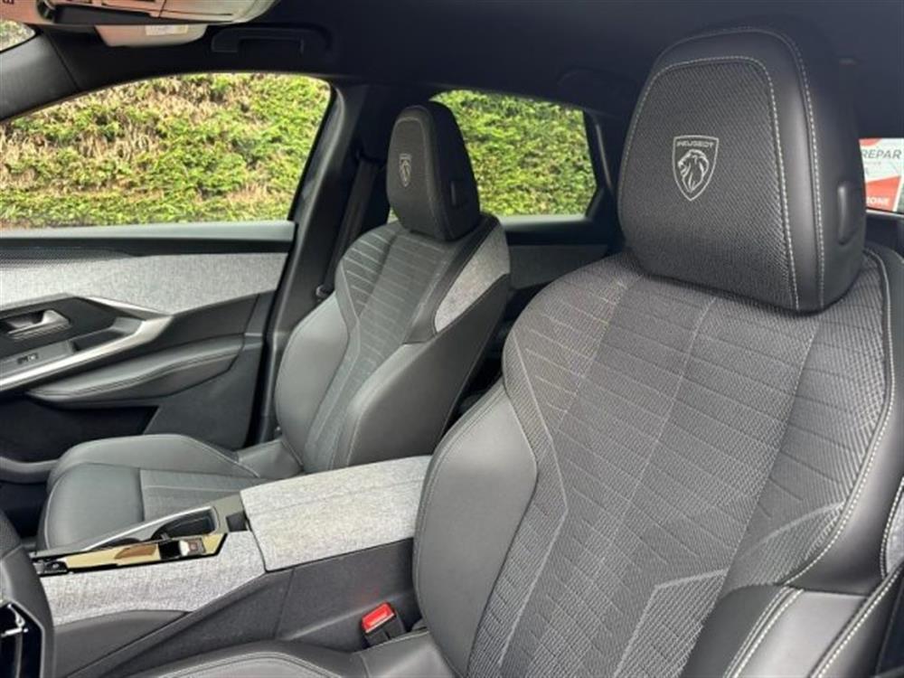 3008 3008 Hybrid 145 e-DCS6 GT