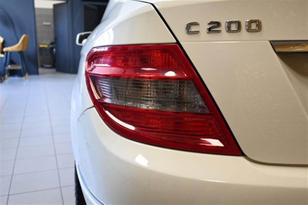 C 200 C 200 CDI BLUEFF. SPORT 13