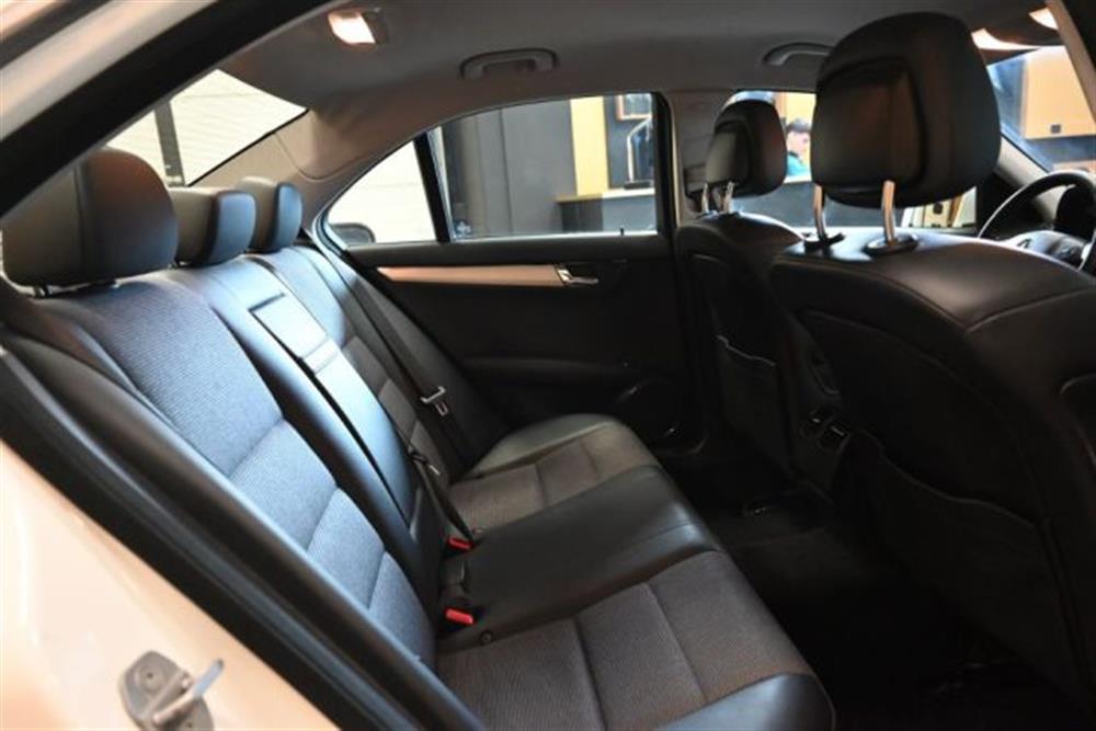 C 200 C 200 CDI BLUEFF. SPORT 13