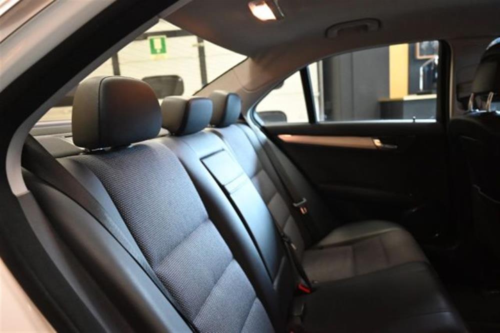 C 200 C 200 CDI BLUEFF. SPORT 13