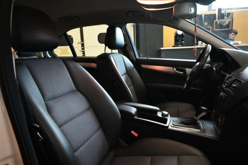 C 200 C 200 CDI BLUEFF. SPORT 13