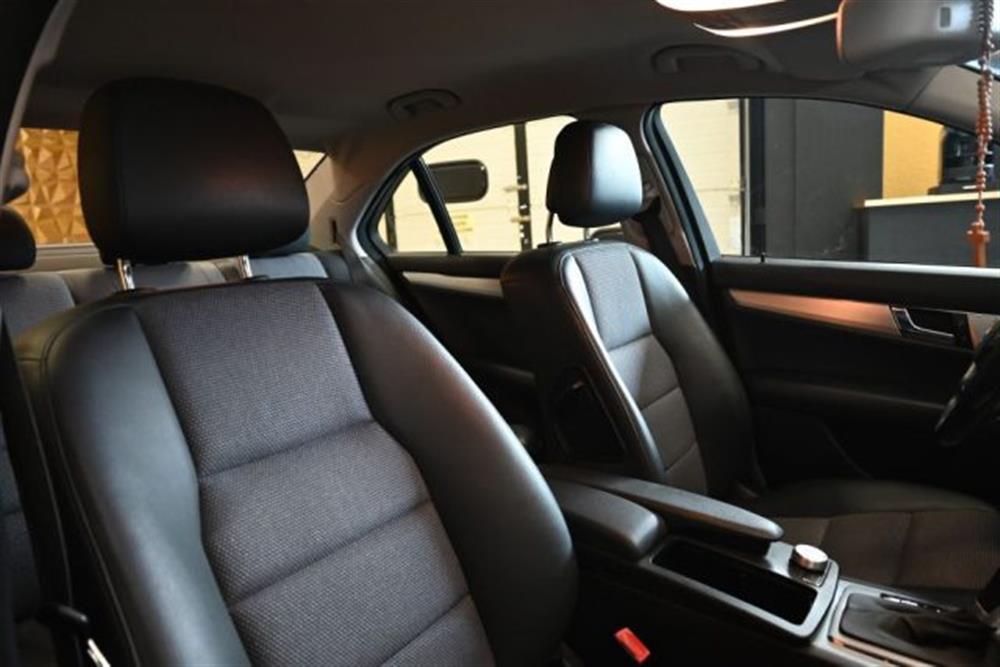 C 200 C 200 CDI BLUEFF. SPORT 13