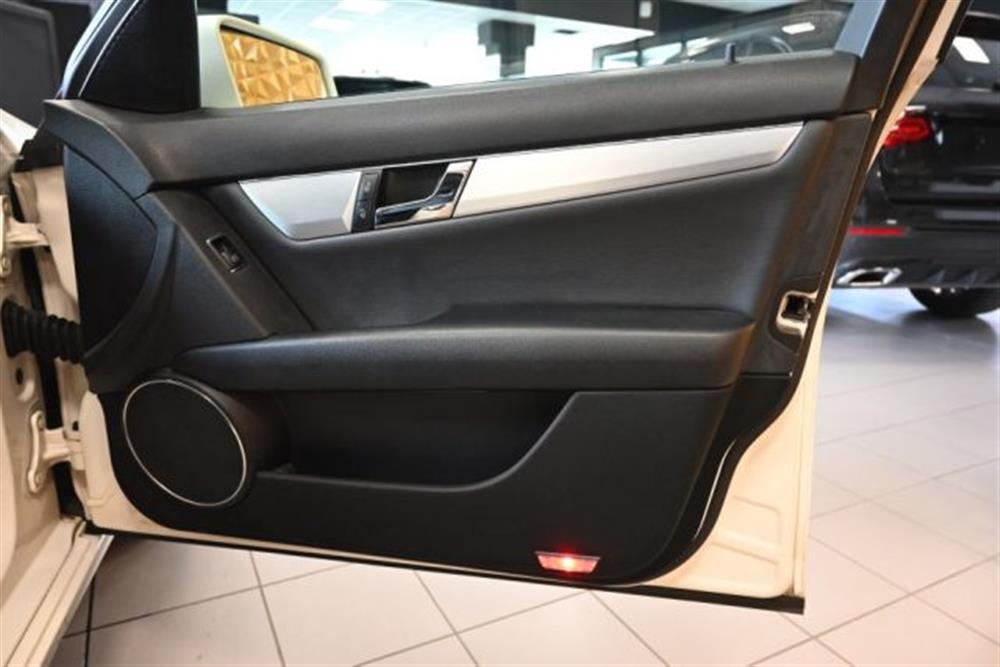 C 200 C 200 CDI BLUEFF. SPORT 13