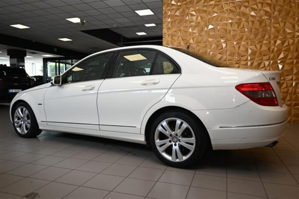 C 200 C 200 CDI BLUEFF. SPORT 13