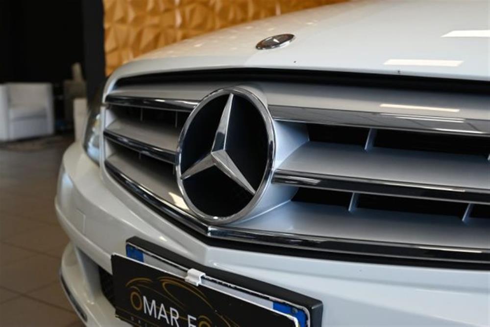 C 200 C 200 CDI BLUEFF. SPORT 13