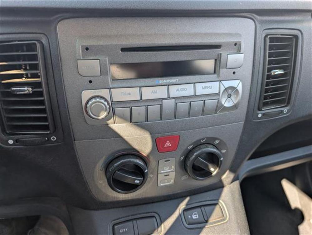 MUSA MUSA 1.4 77CV Oro