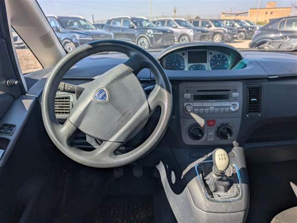 MUSA MUSA 1.4 77CV Oro